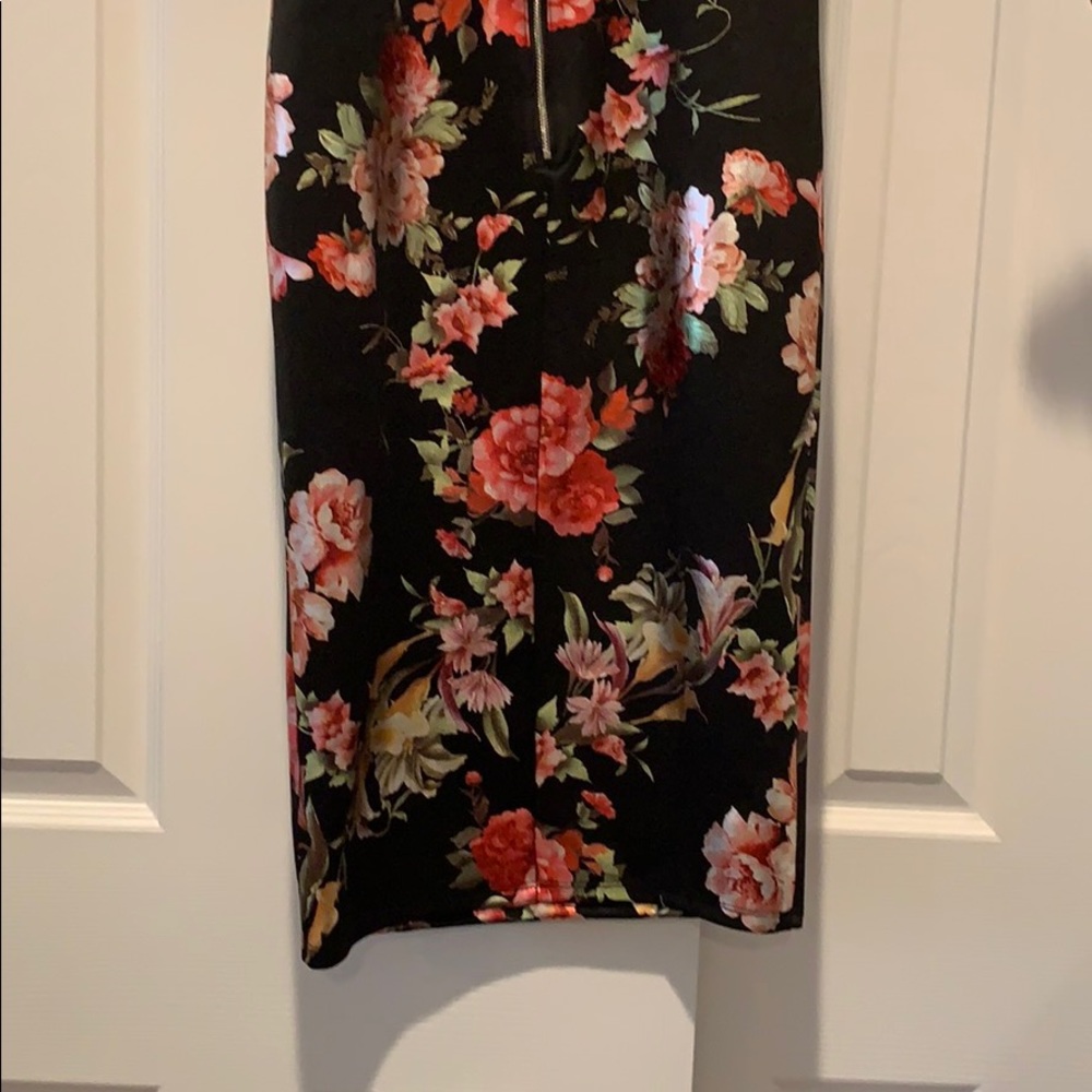 Black Floral Dress - Picture 6 of 7